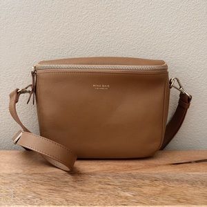 Mina Baie: Leather Fanny (Tan)
